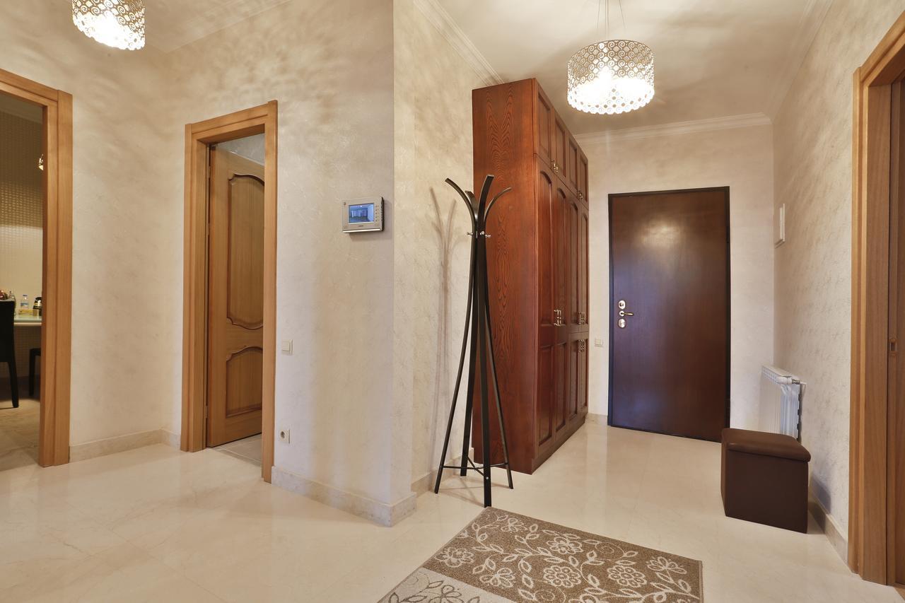 Serviced Apartment On Rustaveli Avenue Tbilisi Bagian luar foto